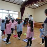 よ～し！豆まきがんばるぞ！エイエイオ～✊！の様子