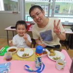 おいしくってこの笑顔♪の様子