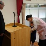 神宮司庁からお守りをいただきましたの様子