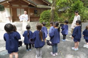 月夜見宮について、たくさん教えていただきましたねの様子