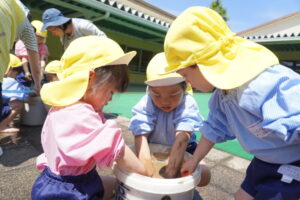 まずは土こね!の様子