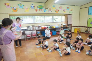 歯の磨き方も教えてもらいました♪の様子