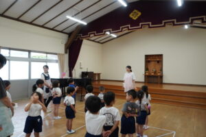 2学期のお話を聞きましたの様子